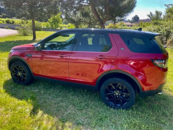 Land Rover Discovery Sport 2.0 TD4 HSE Auto 51