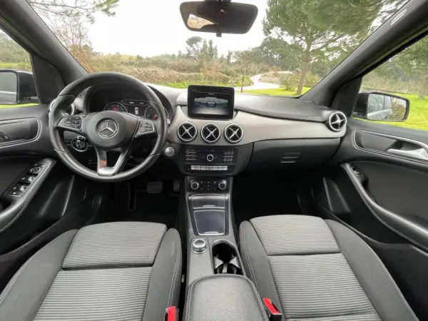 Mercedes-Benz B 180 (CDI) d 7G-DCT Urban 36