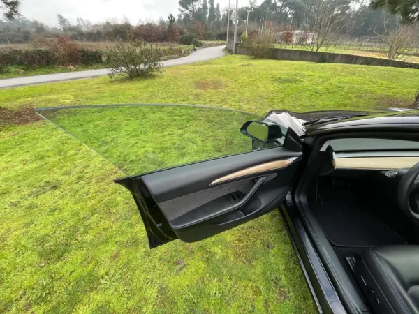 Tesla Model 3 Long Range Tração Traseira 18