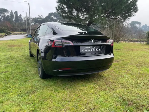 Tesla Model 3 Long Range Tração Traseira 35