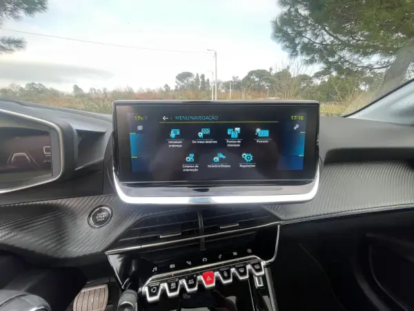 Peugeot e-208 Allure 36