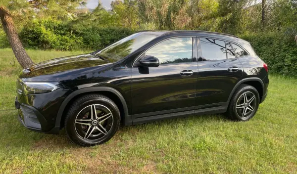 Mercedes-Benz EQA 250+ AMG Line 2