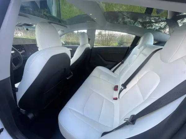 Tesla Model 3 Long Range AWD Dual Motor Performance 17