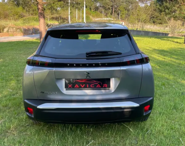 Peugeot e-2008 50 kWh Active 9