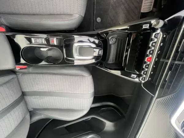 Peugeot e-208 Allure 30