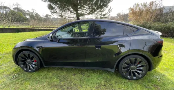 Tesla Model Y Performance Tração Integral 6