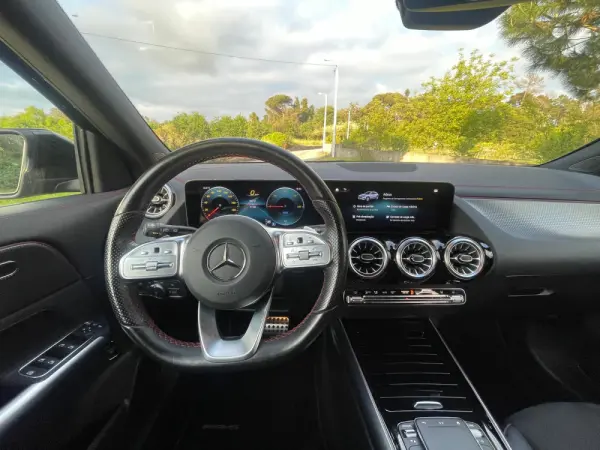 Mercedes-Benz EQA 250+ AMG Line 33