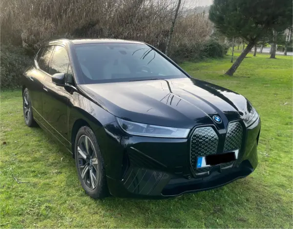 BMW iX xDrive 40 7