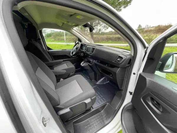 Citroën e-Jumpy Standard (75-kWh) 16