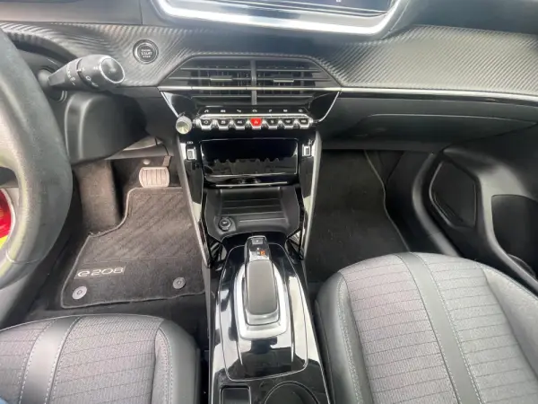 Peugeot e-208 Allure 34