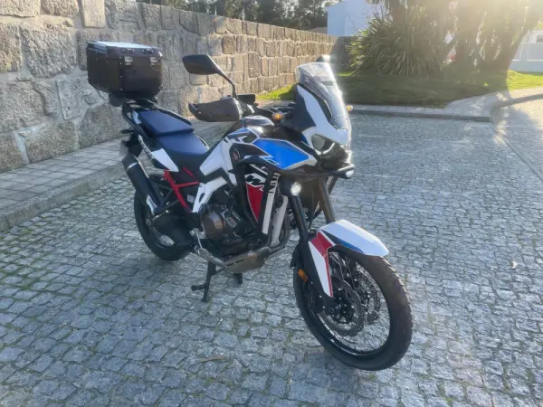 Honda Africa Twin Tricolor 6