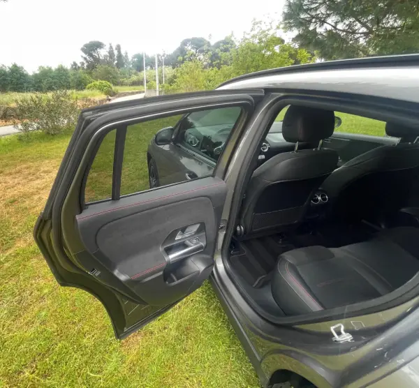 Mercedes-Benz EQA 250 AMG Line 14