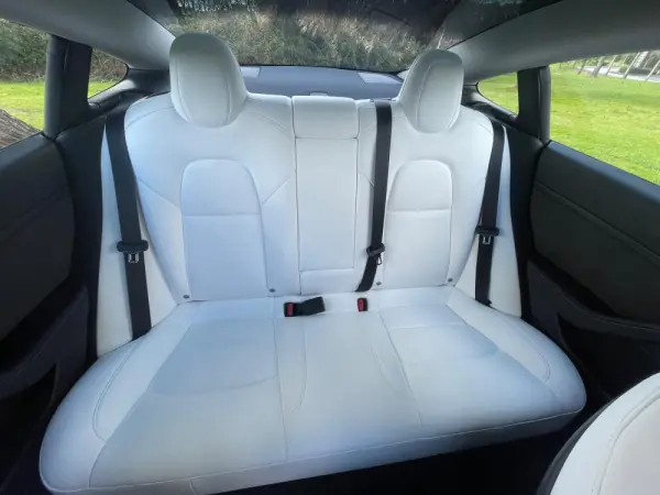 Tesla Model 3 Long Range AWD Dual Motor Performance 29