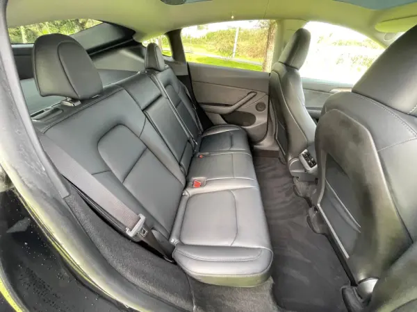 Tesla Model Y Performance Tração Integral 31