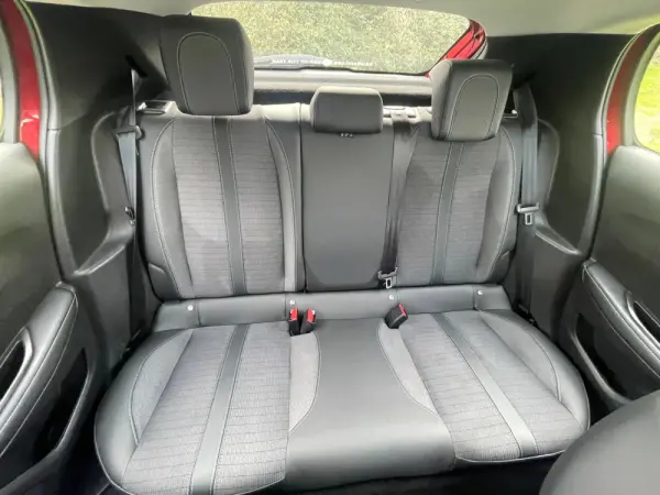 Peugeot e-208 Allure 20