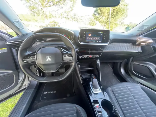 Peugeot e-2008 50 kWh Active 25