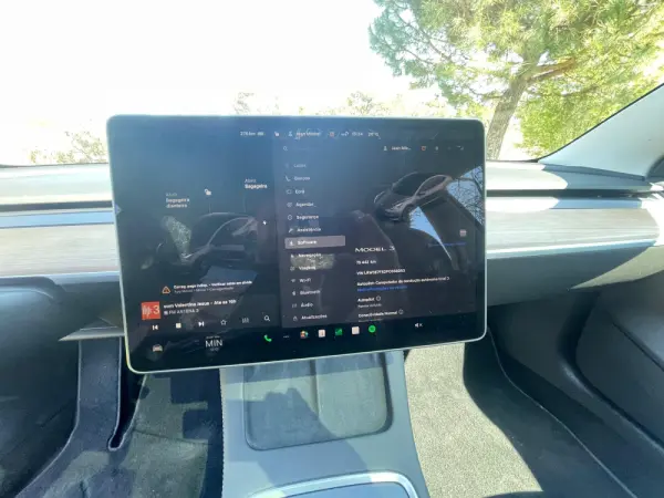 Tesla Model 3 Standard Range Plus RWD 22