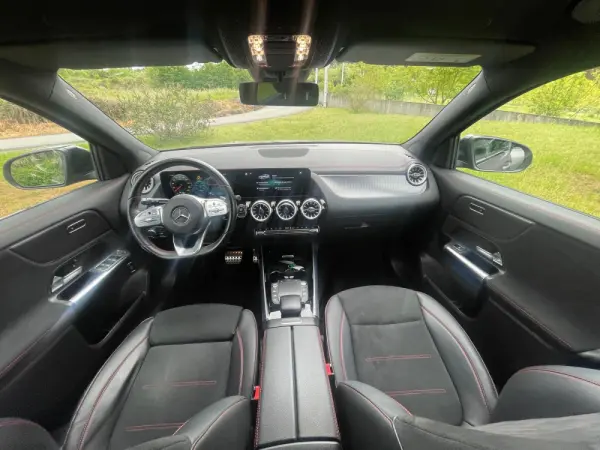 Mercedes-Benz EQA 250 AMG Line 38