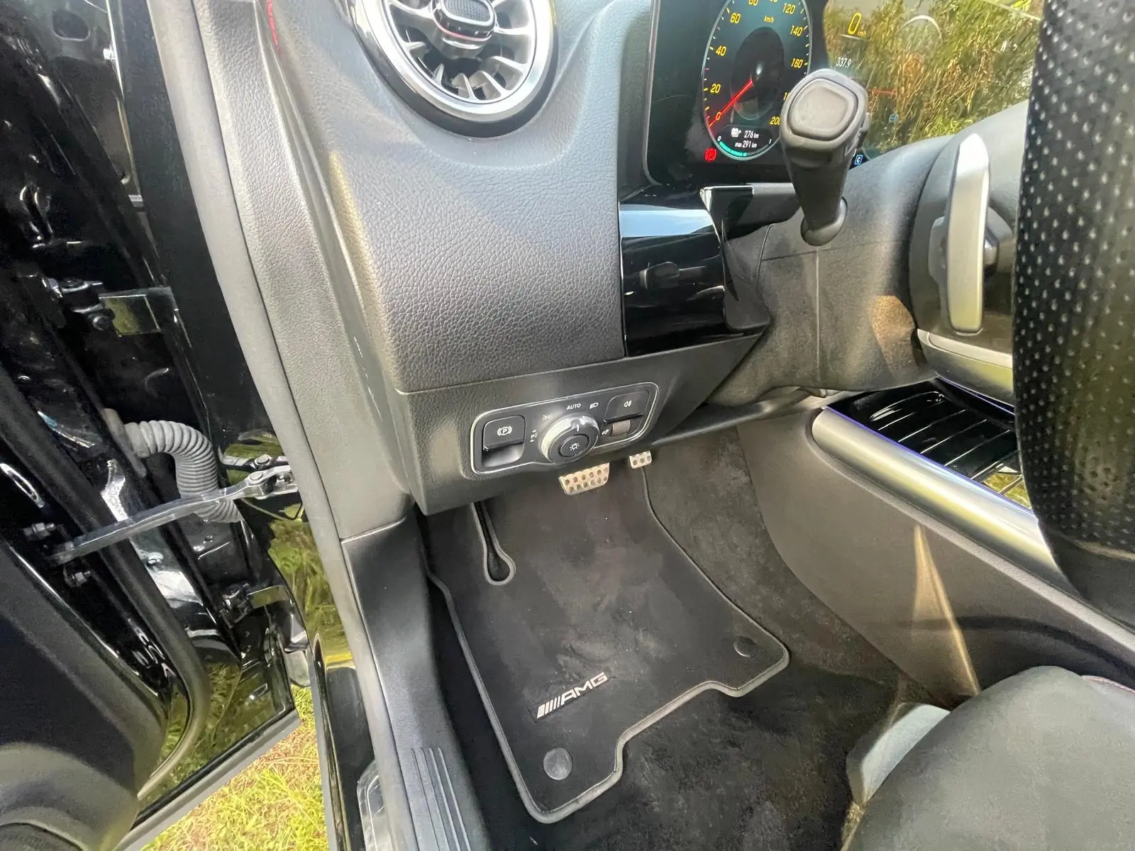 Mercedes-Benz EQA 250+ AMG Line 10