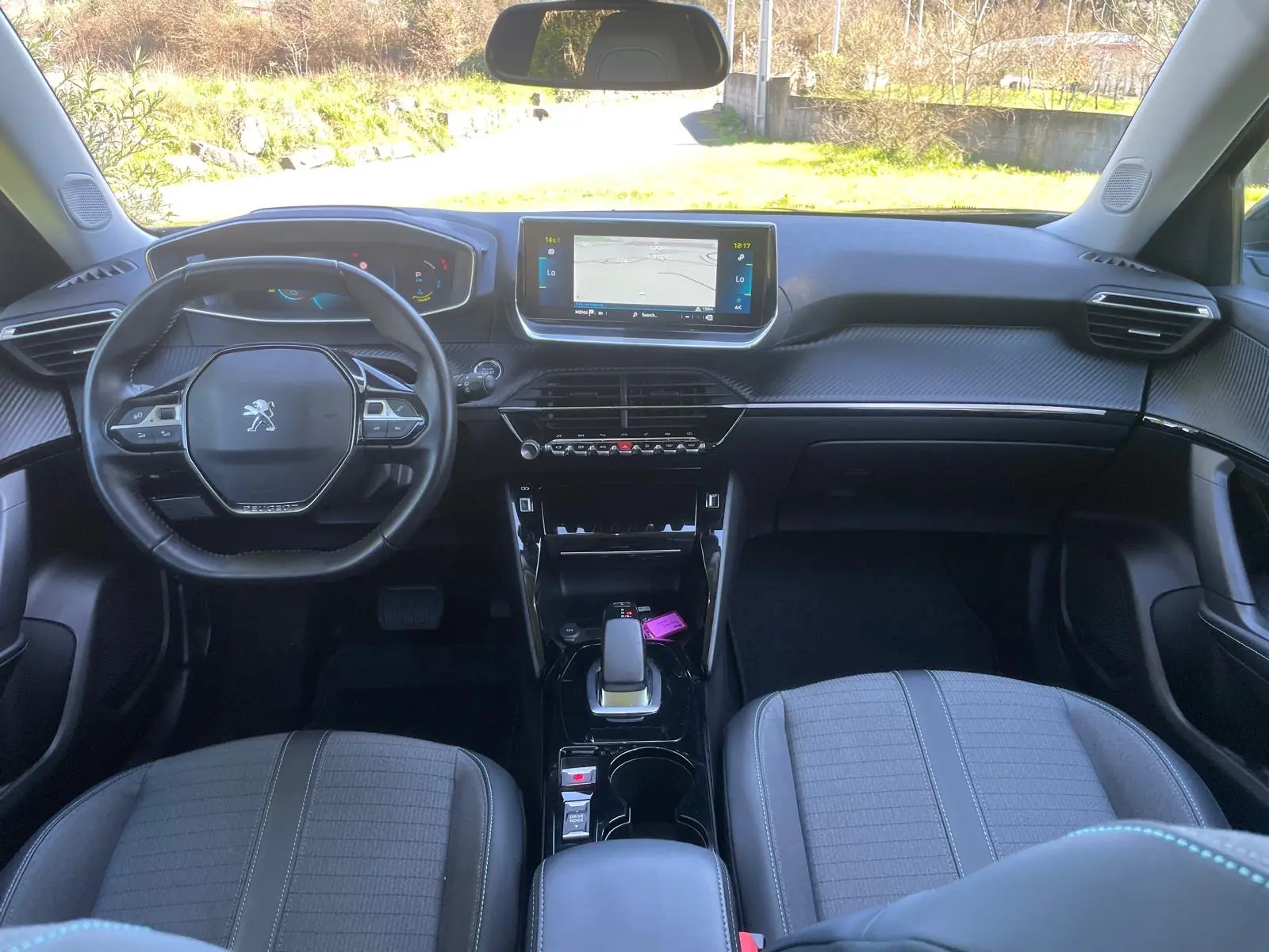 Peugeot e-2008 50 kWh Allure 25