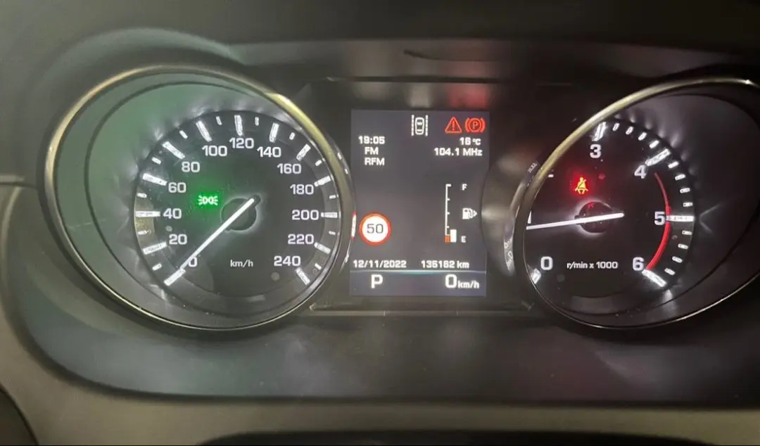 Land Rover Discovery Sport 2.0 TD4 HSE Auto 20