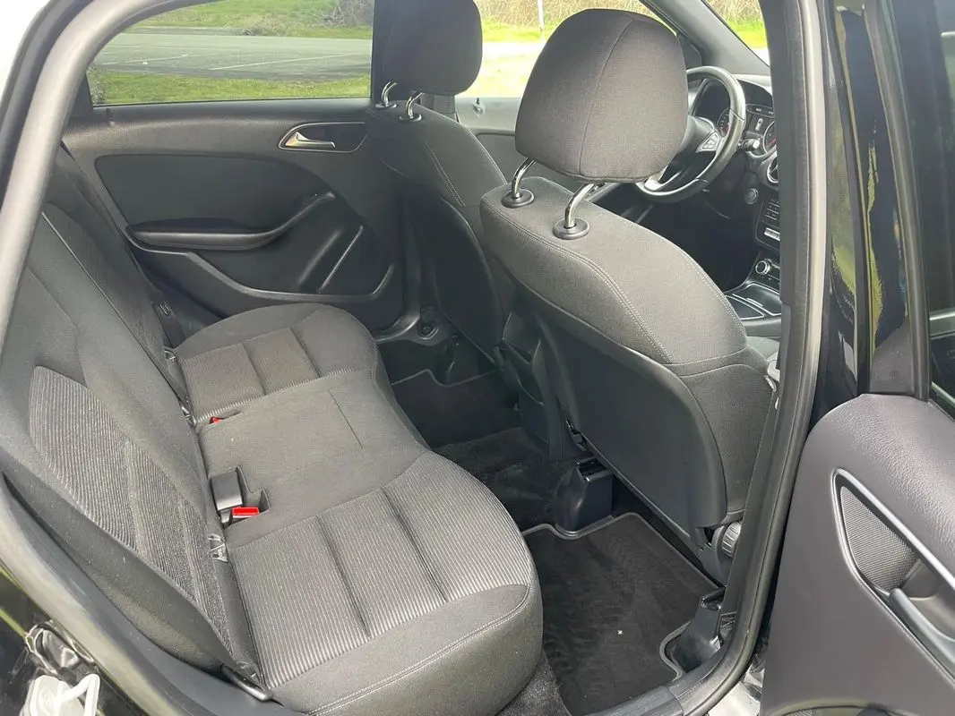 Mercedes-Benz B 180 (CDI) d 7G-DCT Urban 19