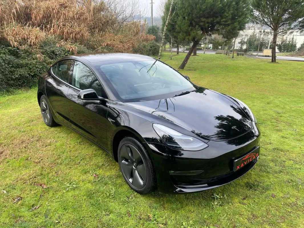 Tesla Model 3 Long Range Tração Traseira 28