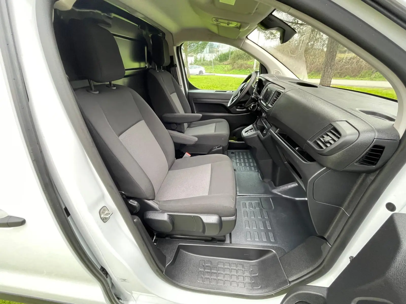 Citroën e-Jumpy Standard (75-kWh) 5