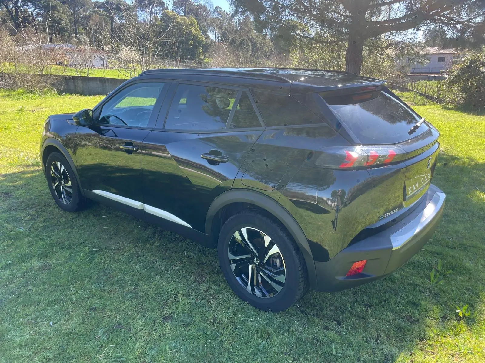 Peugeot e-2008 50 kWh Allure 10