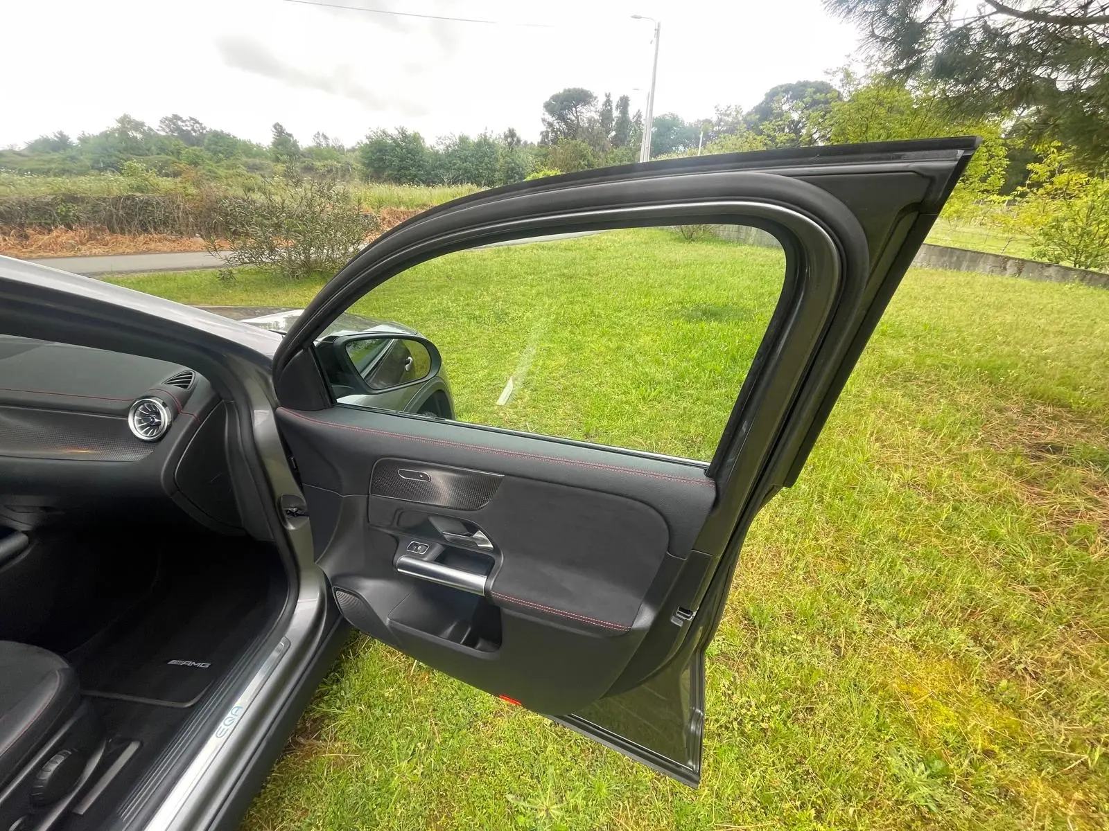 Mercedes-Benz EQA 250 AMG Line 39