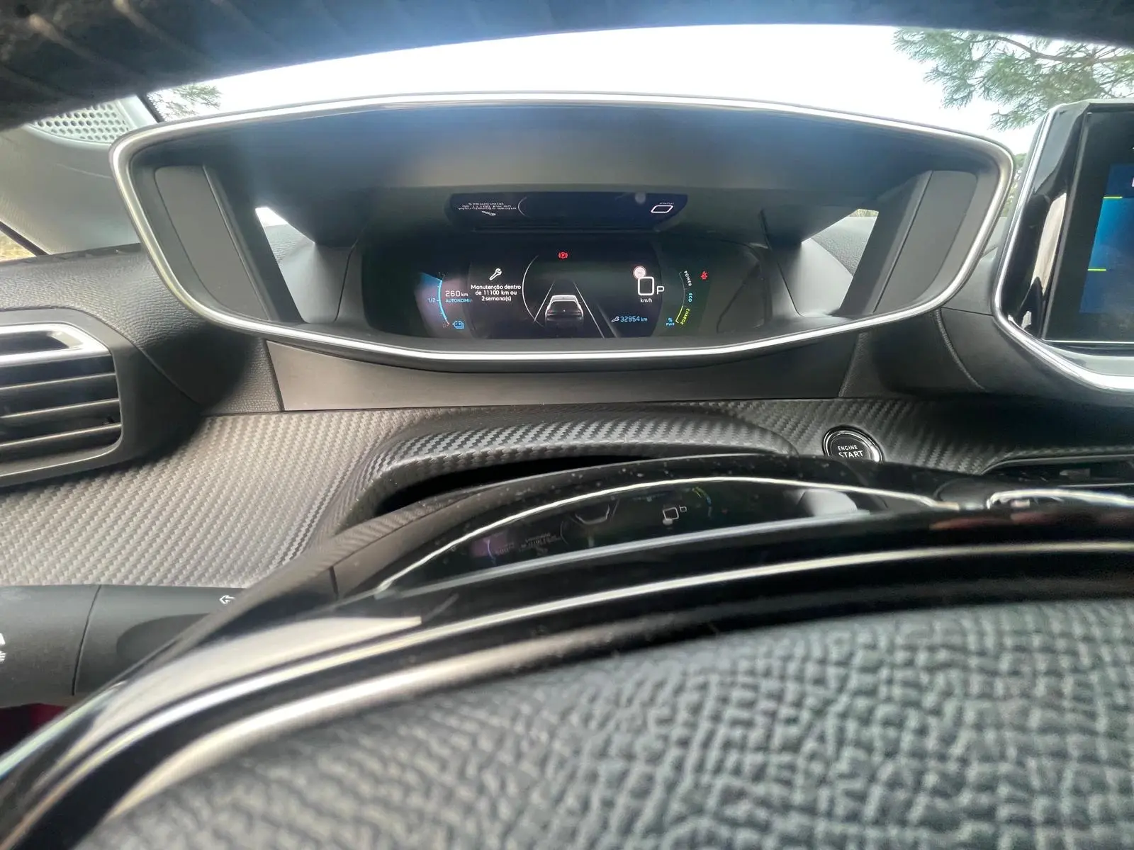 Peugeot e-208 Allure 37