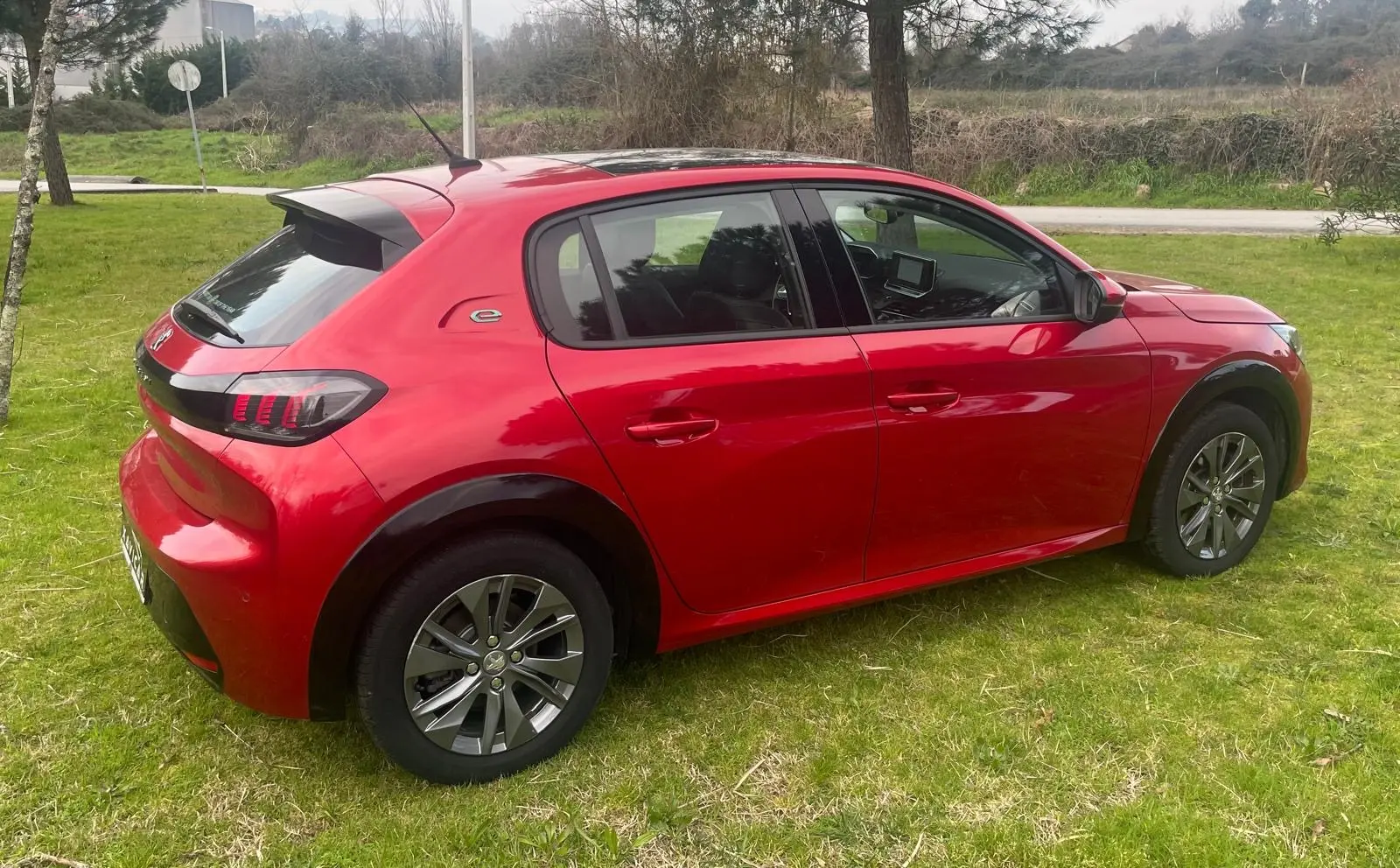 Peugeot e-208 Allure 40