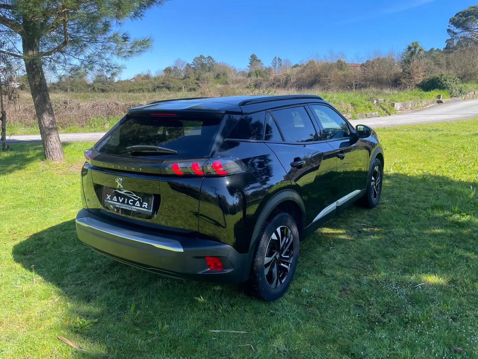 Peugeot e-2008 50 kWh Allure 16