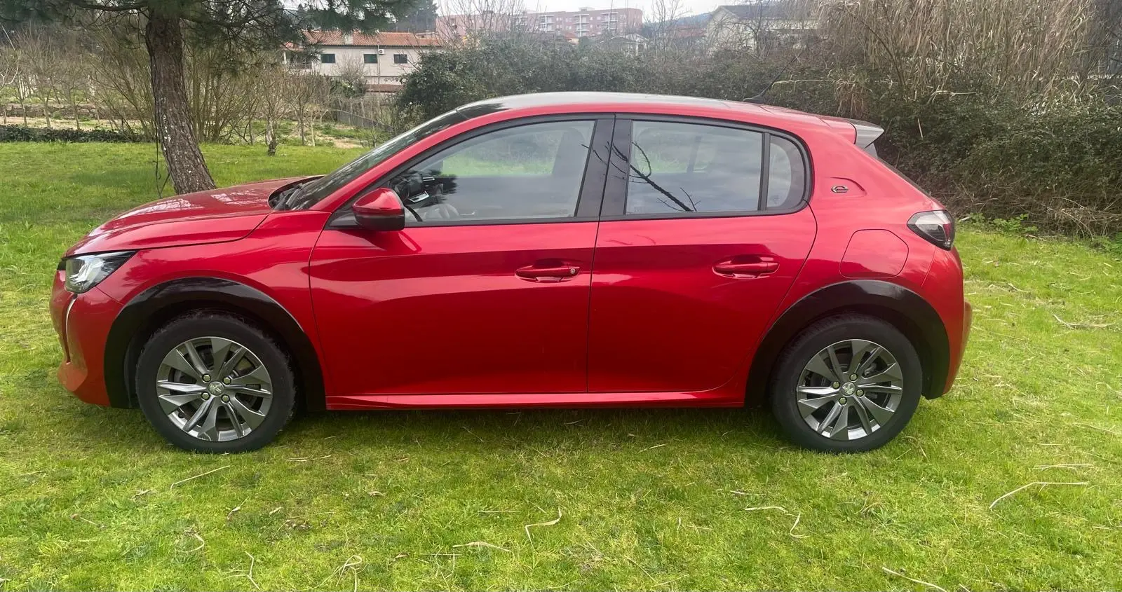 Peugeot e-208 Allure 44