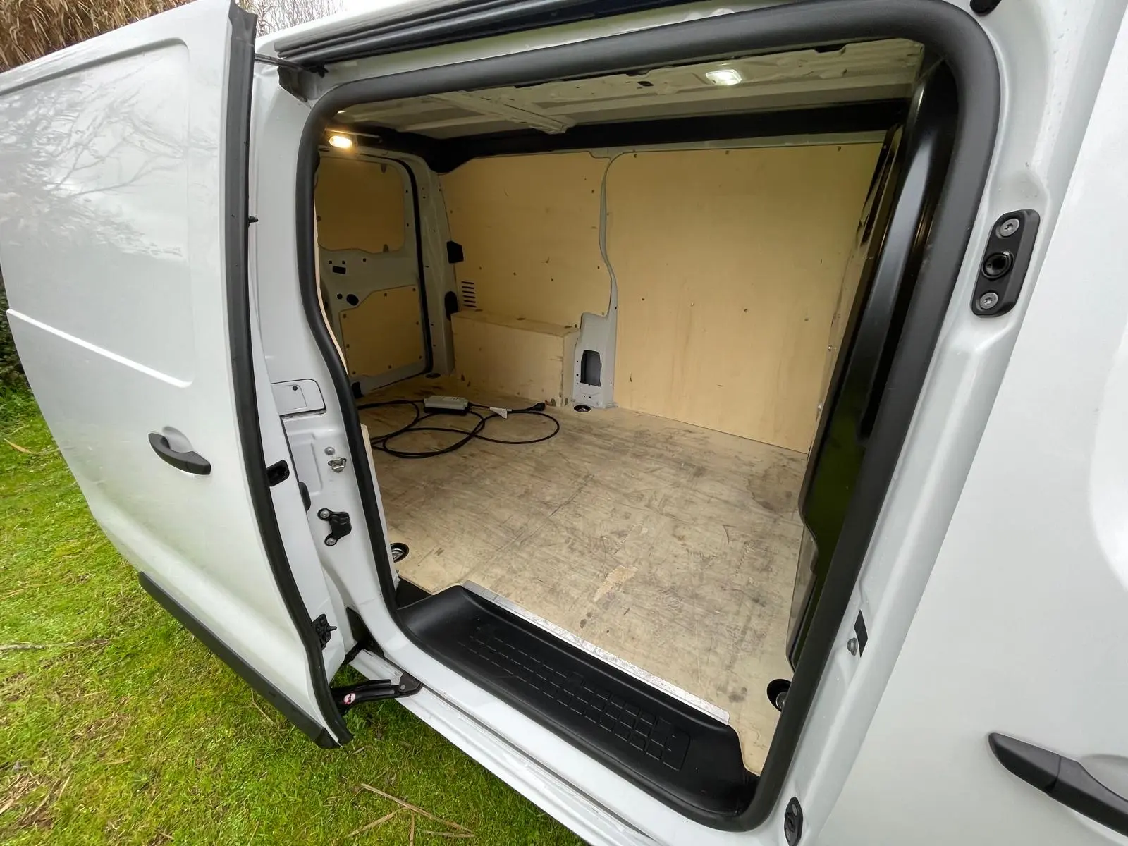 Citroën e-Jumpy Standard (75-kWh) 3