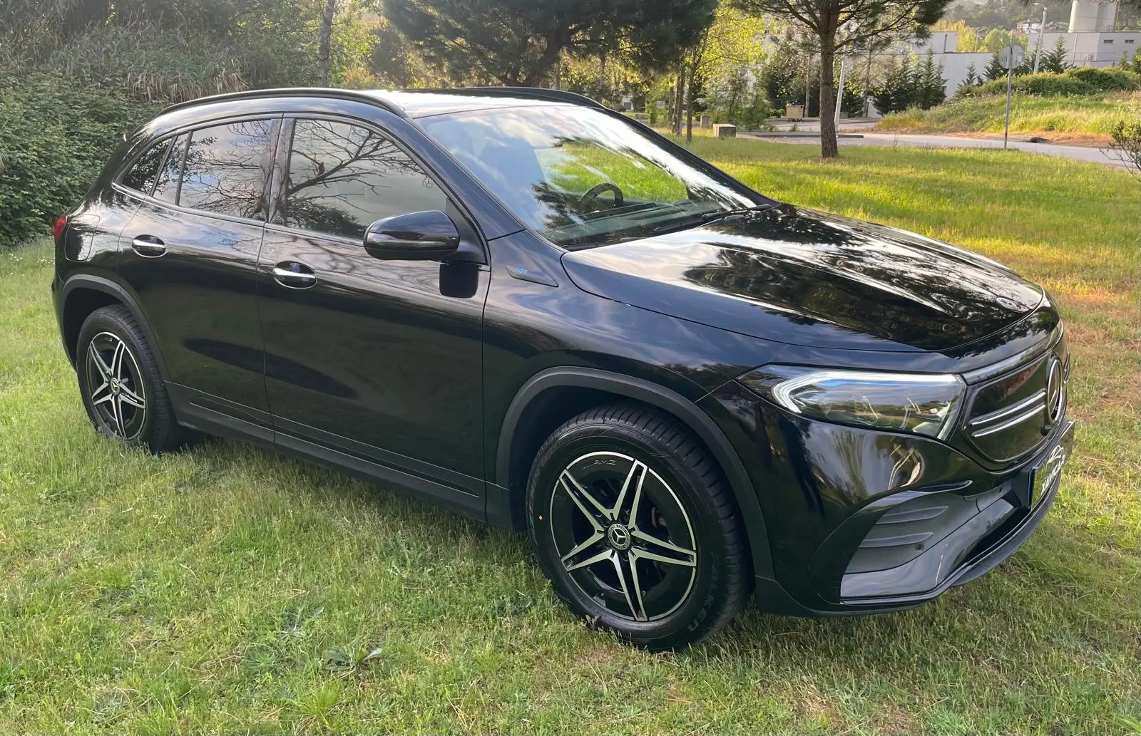 Mercedes-Benz EQA 250+ AMG Line 19