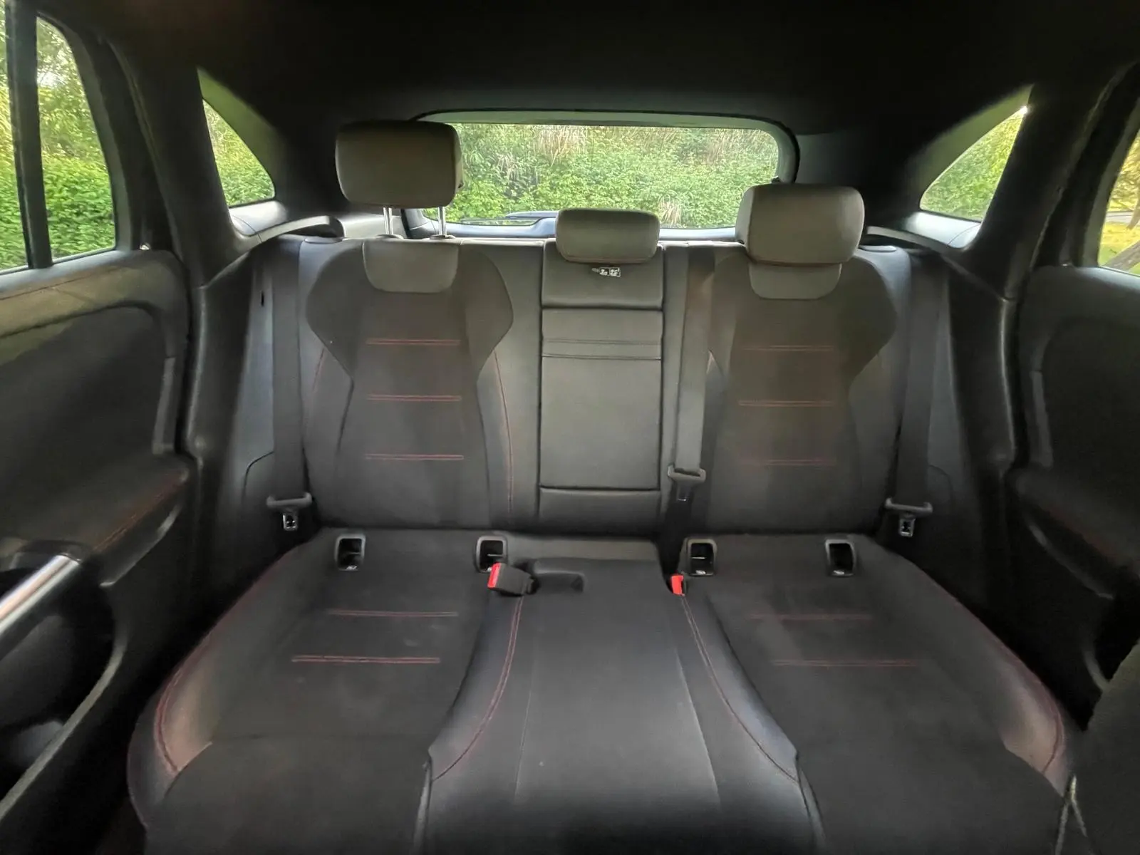 Mercedes-Benz EQA 250+ AMG Line 20