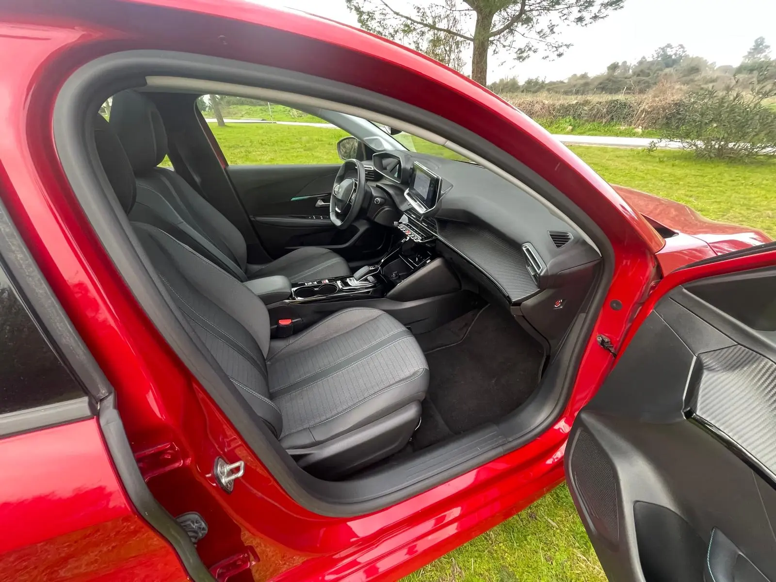 Peugeot e-208 Allure 22