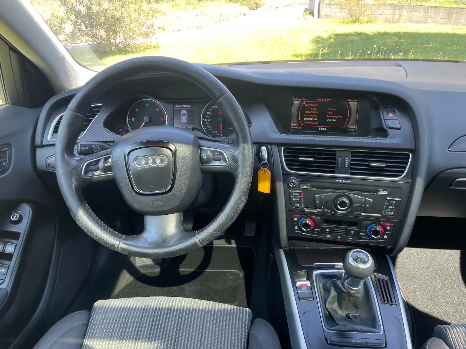 Audi A4 Avant 2.0 TDI Business Line 23