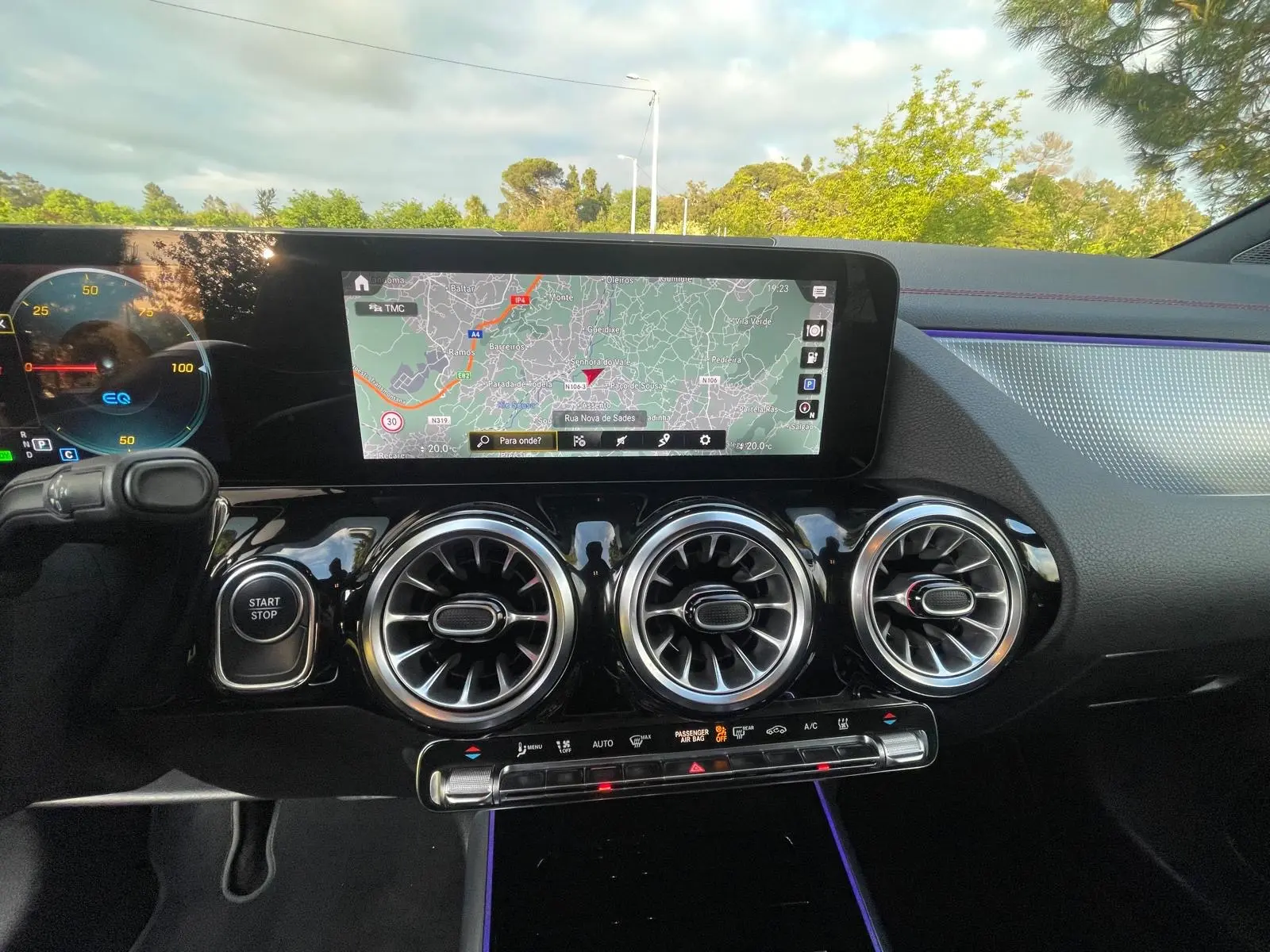 Mercedes-Benz EQA 250+ AMG Line 29