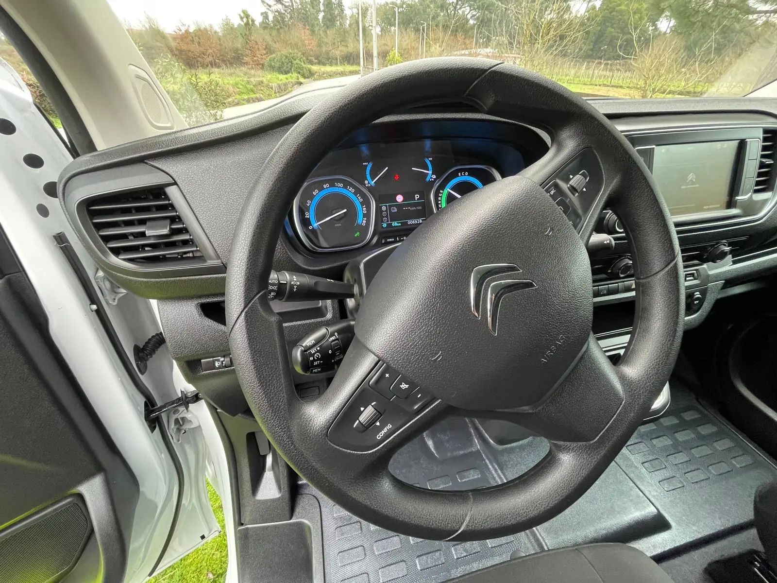 Citroën e-Jumpy Standard (75-kWh) 11