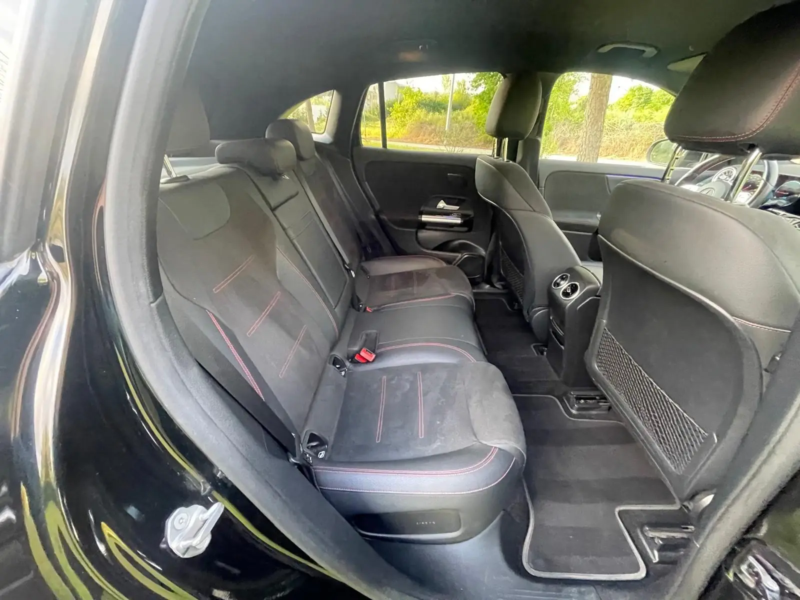 Mercedes-Benz EQA 250+ AMG Line 43