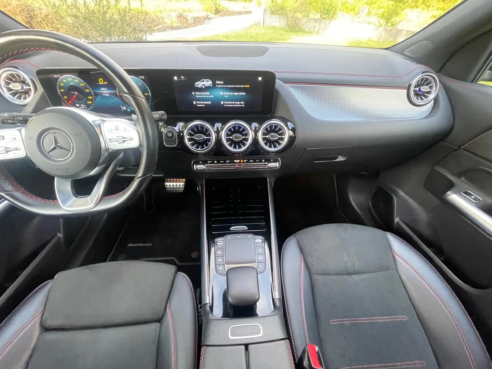 Mercedes-Benz EQA 250+ AMG Line 23