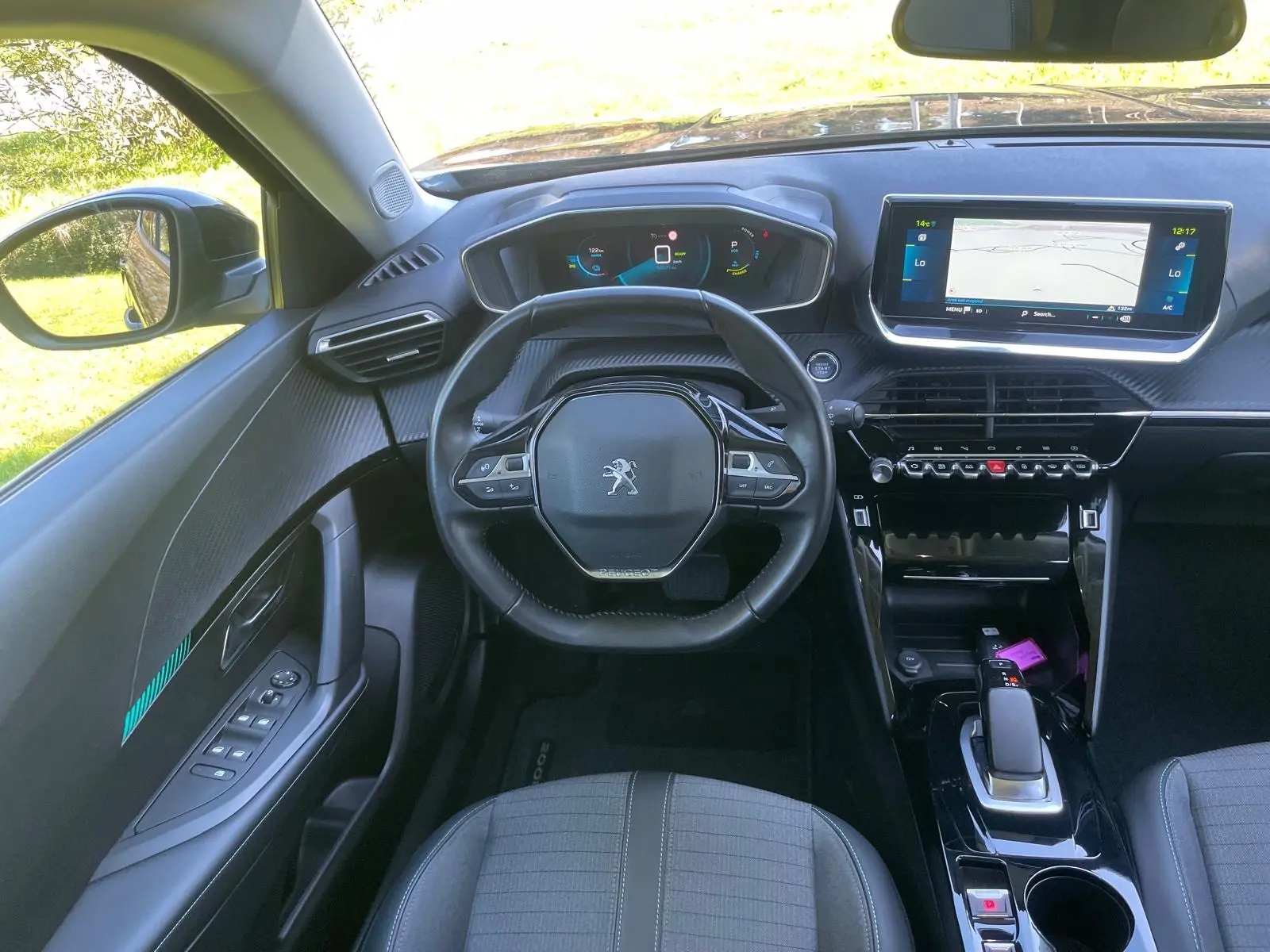 Peugeot e-2008 50 kWh Allure 27