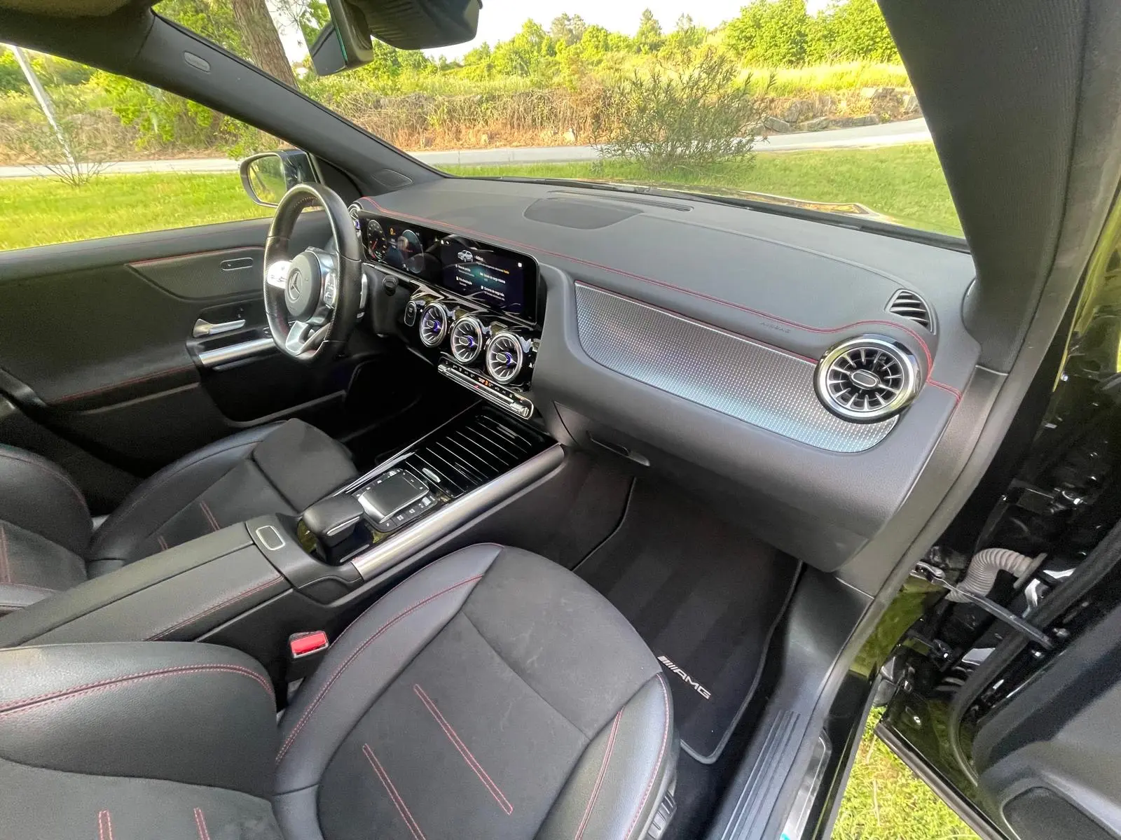 Mercedes-Benz EQA 250+ AMG Line 36