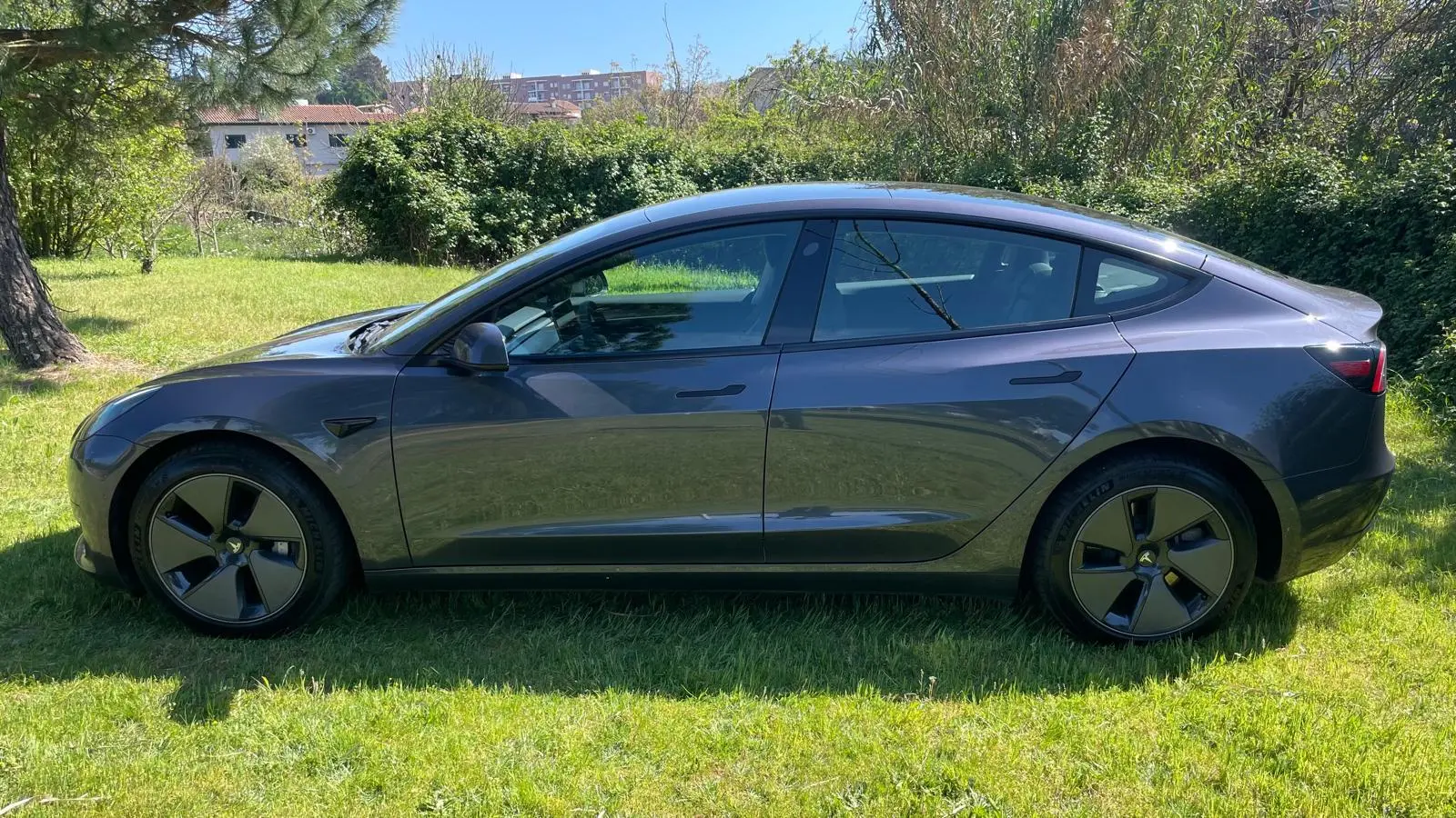 Tesla Model 3 Standard Range Plus RWD 4