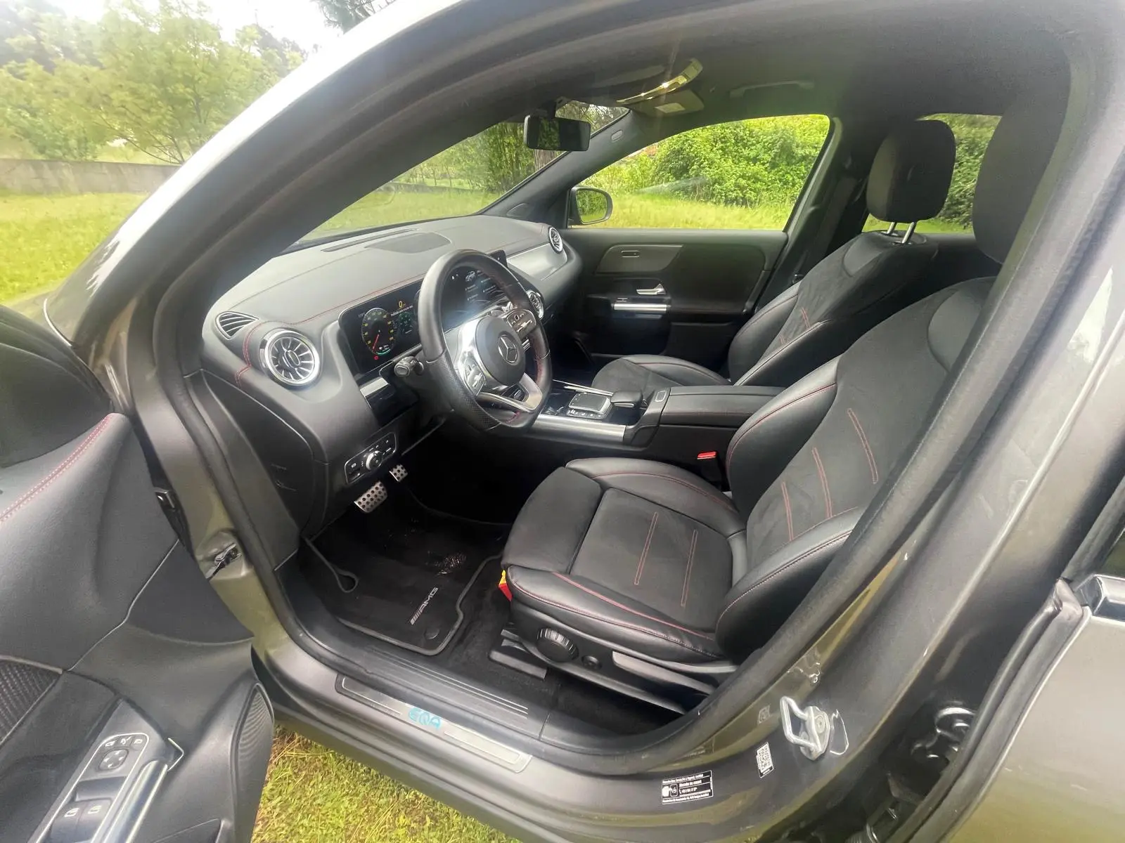 Mercedes-Benz EQA 250 AMG Line 19