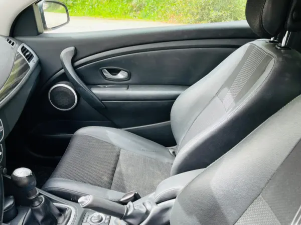 Renault Mégane Coupe 11