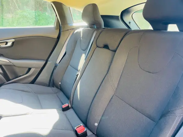 Volvo V40 Cross Country 2.0 D2 12