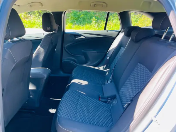 Opel Astra Sports Tourer 1.5 D Business Edition Aut. S/S 7